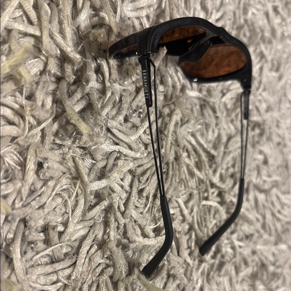 Serengetti Black Sunglasses with Brown Lenses Made in Italy - Picture 5 of 10